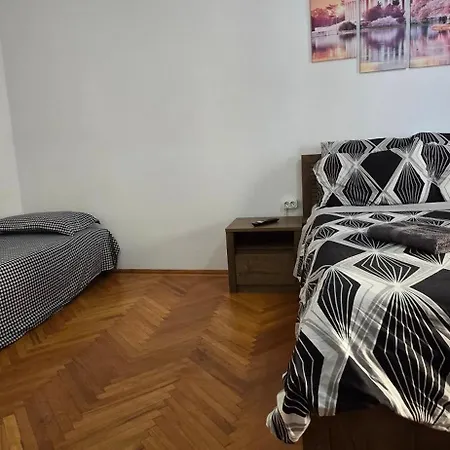 Central Residence Apartment Ploiesti